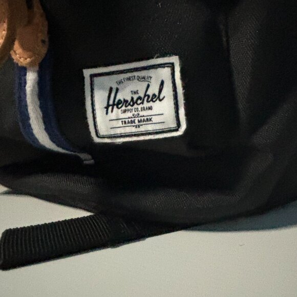 Herschel Dawson Backpack in Black (Gently Used) - Picture 7 of 10